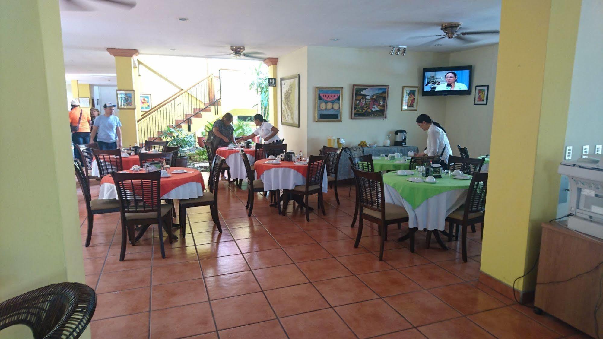 Hotel Brandts Los Robles De San Juan Managua Exterior foto